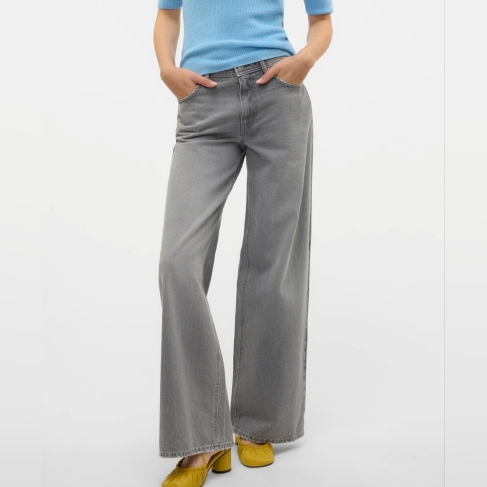 Vero Moda Relaxed High-Rise Wide-Leg Jeans- Made By Same Co. As "FREE PEOPLE!!"